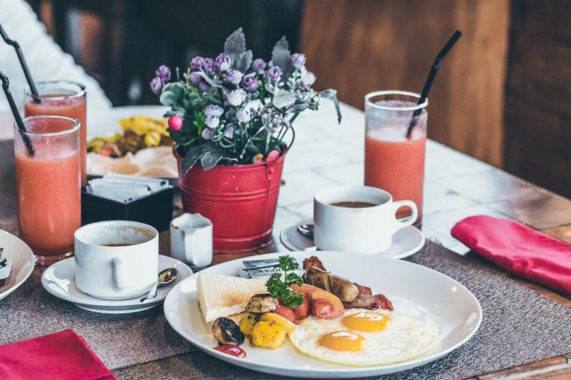 Best Dog Friendly Breakfast Restaurants Near Me