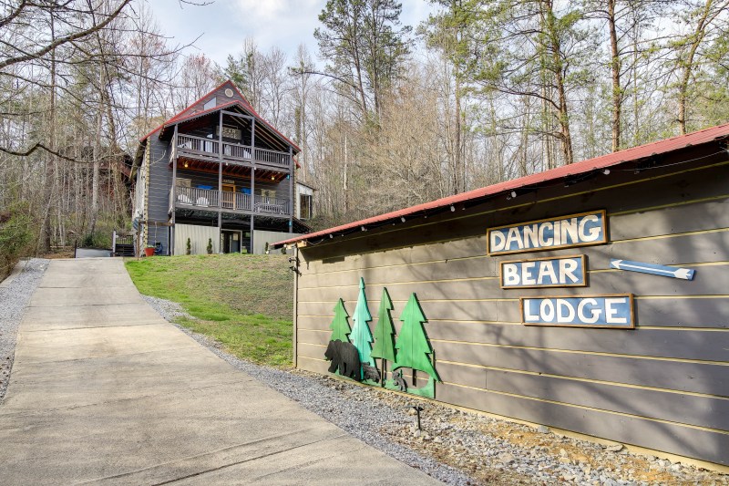 Dog Friendly Cabin Gatlinburg